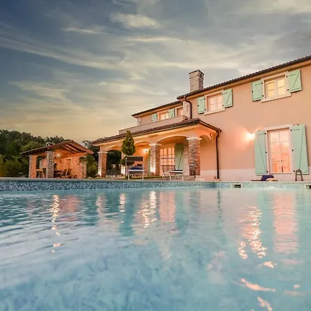 Plasa Krk Villa Kras