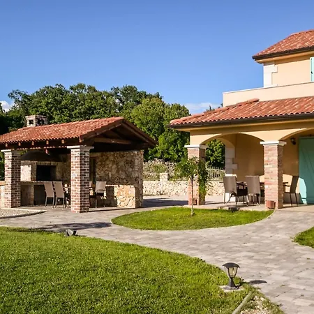 Vila Plasa Krk *